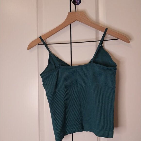 No Boundaries Seamless V-Neck Cami - Picture 4 of 6